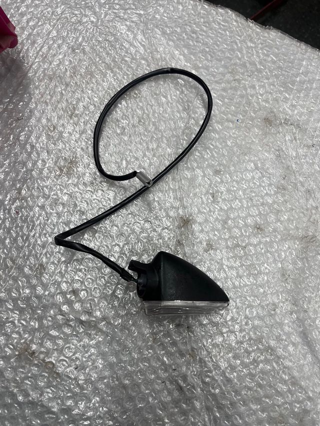 Intermitente Izquierda Yamaha MT 125