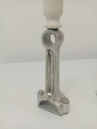 Candelabros artesanales de metal