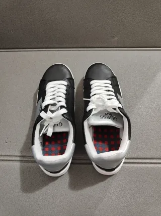 Guess scarpe sneakers originali Nr 39 in pelle