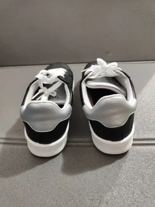 Guess scarpe sneakers originali Nr 39 in pelle