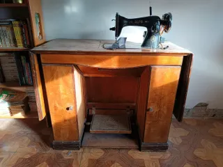 Máquina de coser Alfa eléctrica