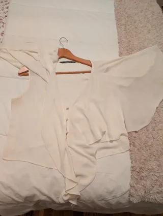 Blusa Zara blanca volantes