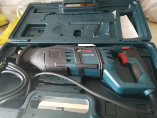 Sierra Sable Bosch GSA 1300 PCE Profesional