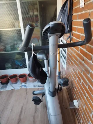 Bicicleta Estática Gris