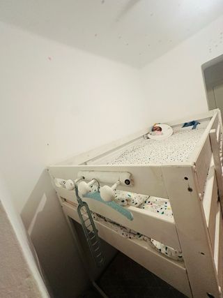 Litera infantil blanca