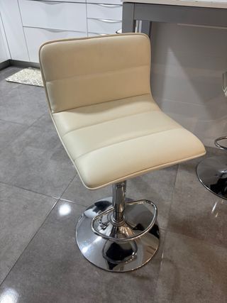 Mesa extensible cocina con 2 taburetes