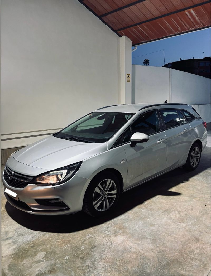 Opel Astra K 2019 1.6CDTI - foto 1