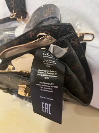 Bolso Guess Marrón y Dorado