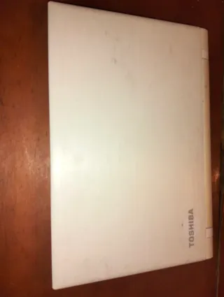 Toshiba Satellite C55-C-1WD Intel Inside