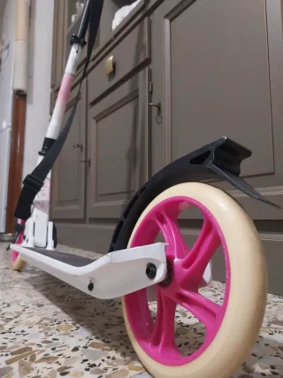 Monopatín Oxelo niña rosa y blanco