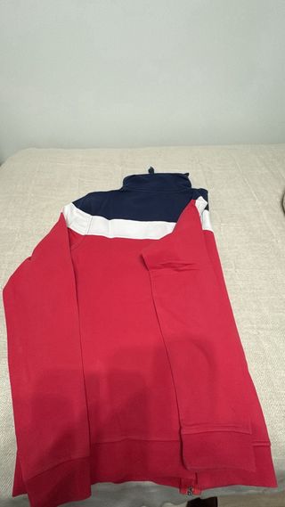 Chaqueta deportiva con cremallera