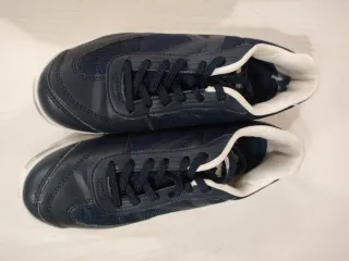 Lote de 6 zapatillas deportivas tallas 39 y 40