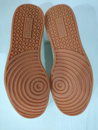 Lote de 6 zapatillas deportivas tallas 39 y 40