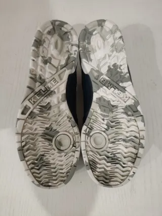 Lote de 6 zapatillas deportivas tallas 39 y 40