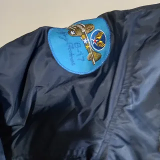 Cazadora reversible azul y naranja