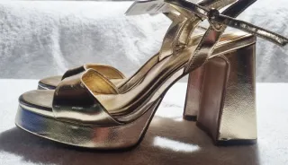 Sandalias Doradas 38 Stradivarius