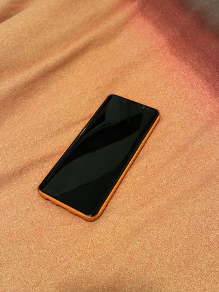 Samsung Galaxy S8 Edge + Funda Naranja