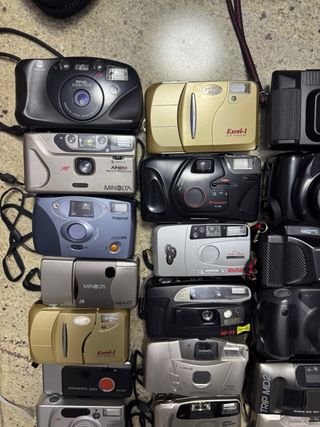 Lotto 40 Fotocamere Analogiche Varie Marche