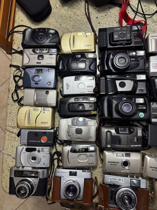 Lotto 40 Fotocamere Analogiche Varie Marche