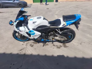 Honda CBR 600rr 2005 - 47.000 km