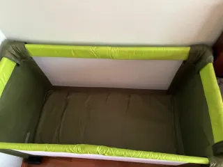 Cuna de viaje plegable