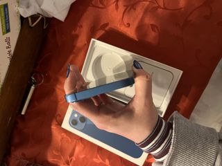 iPhone 13 256GB Azul - Batería 79%