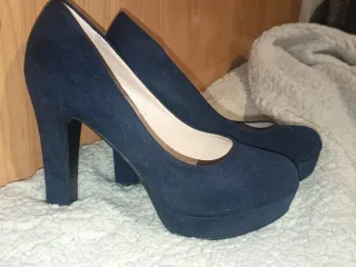 Zapatos de tacón H&D azul marino