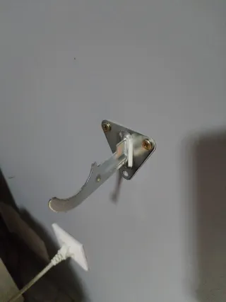 Radiador obergozo con soportes de pared