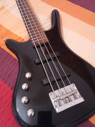 Warwick Corvette izquierdo