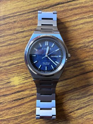 Reloj Citizen Eco-Drive Super Titanium Azul