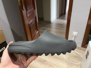 Yeezy Slides Gris