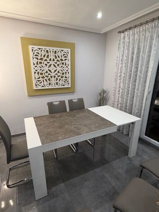 Mesa de comedor extensible + 6 sillas
