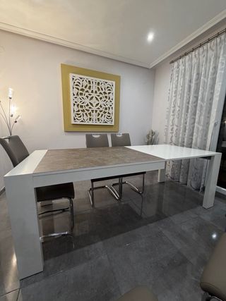 Mesa de comedor extensible + 6 sillas