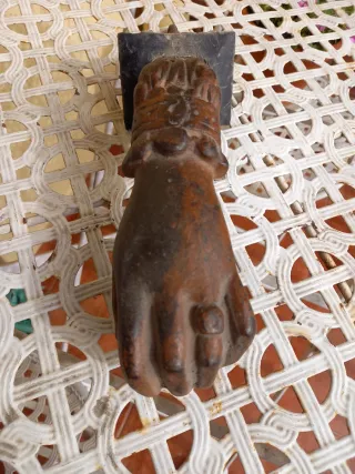 Picaporte antiguo.Aldaba