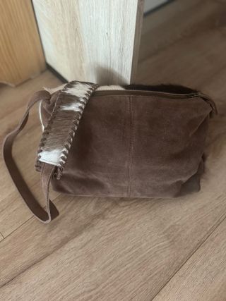 Bolso piel pelo beige y negro