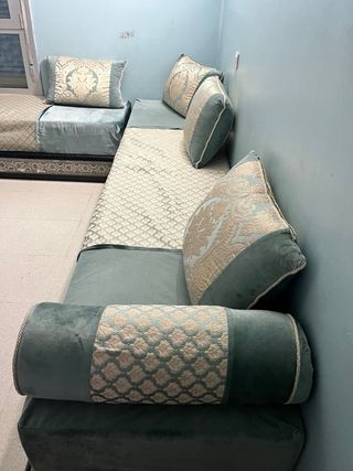 Conjunto Sofás 3m + 2.30m + Almohadas