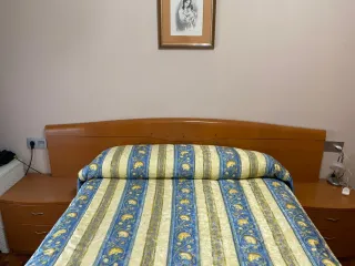 Cabecero y Mesitas de Noche