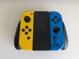 Mando Nintendo Switch Amarillo y Azul