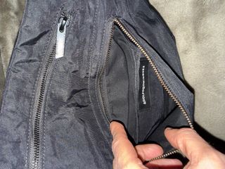 Riñonera. Adolfo Domínguez.