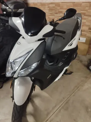 Kymco Agility City 125 Scooter
