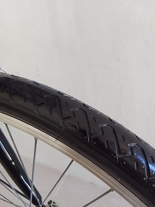 Bicicleta in alluminio da passeggio da 26" per donna con cesta