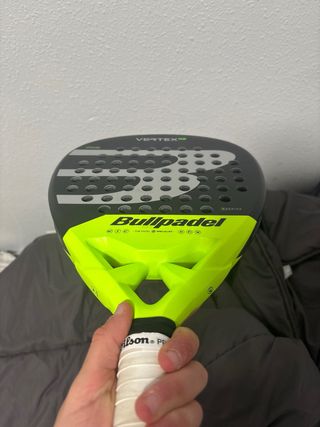 Pala Bullpadel Vertex 02