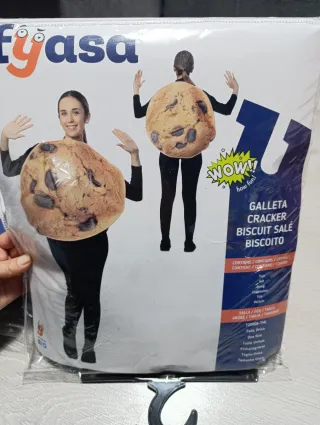 Lote 3 disfraces: 2 galleta adulto y 1 bebé monstr