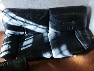 2 Sofás de Cuero Negro