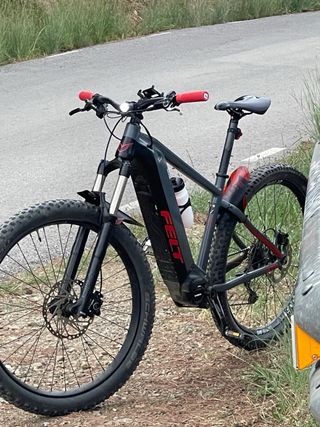 Bicicleta Eléctrica FELT SURPLUS E-MTB