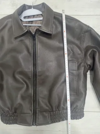 Cazadora efecto piel marrón chocolate Talla XS