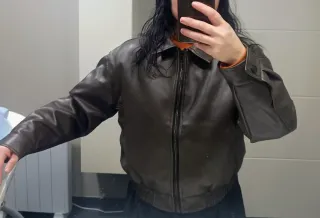 Cazadora efecto piel marrón chocolate Talla XS