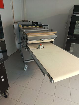 Formadora de Pan Salva KM0