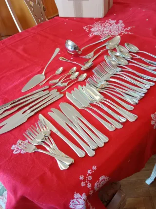 Cubertería italiana para 6 servicios