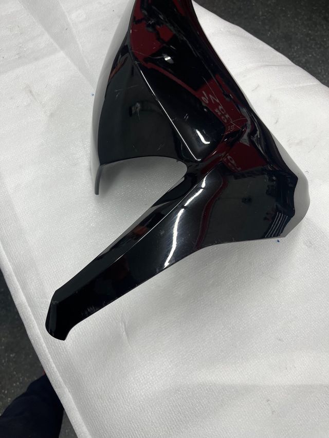 Tapa frontal izquierda Honda SH 300